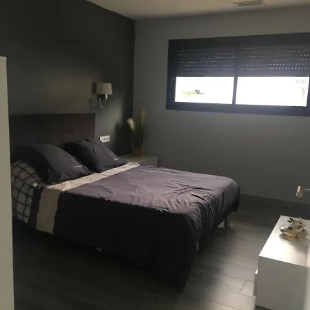 Fun And Sun ホームステイ Salles-dʼAude