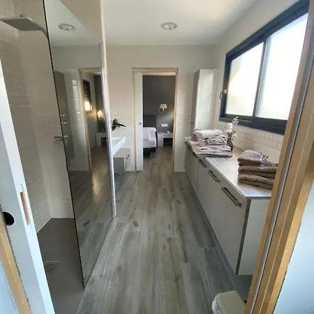 בית אירוח Fun And Sun Salles-dʼAude